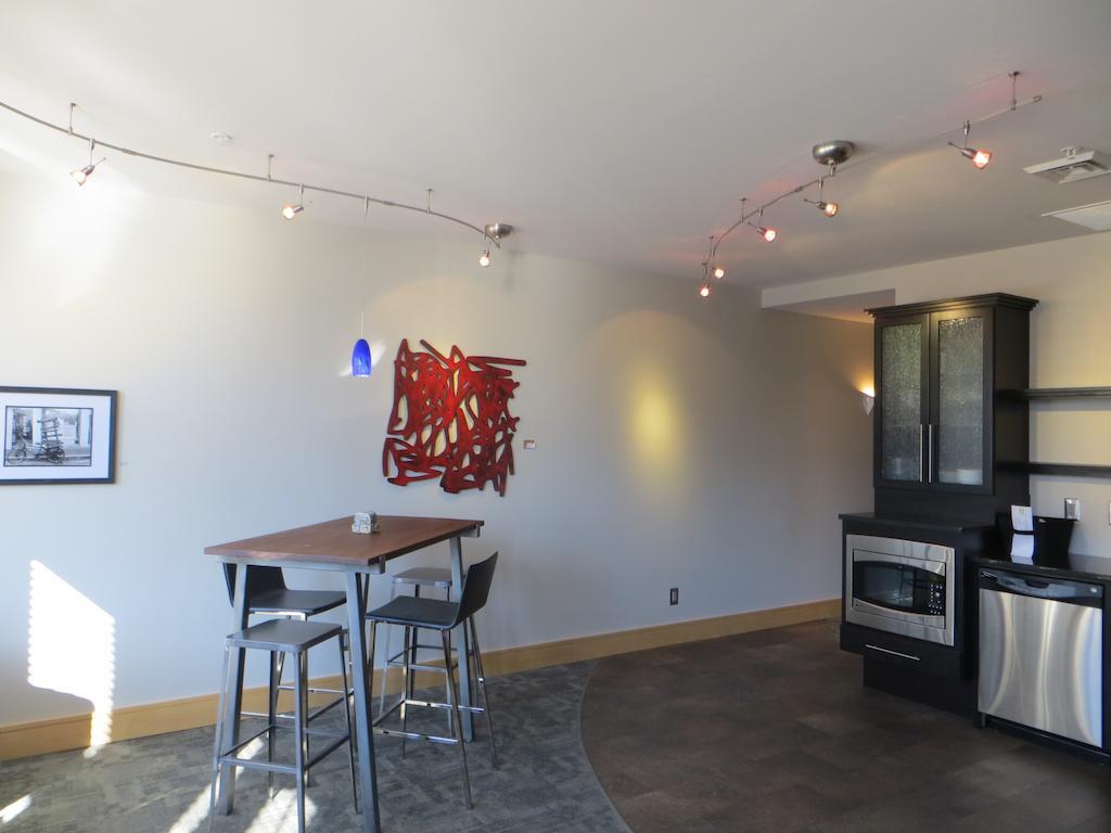 Suites At 118 Bloomington Rum bild